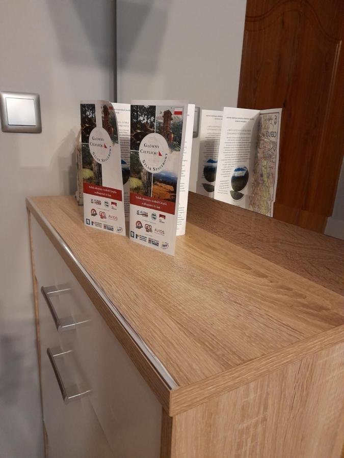 Mieszkanie Z Widokiem Na Park -Cieplice Slaskie Zdroj Apartment Jelenia Góra Екстериор снимка